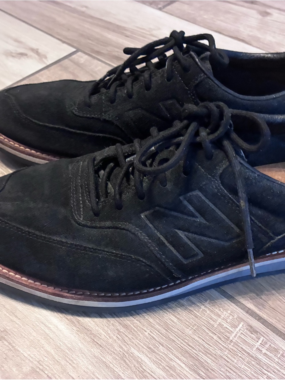 New Balance Men's Black Suede Lace-Up Derby with Brown Trim